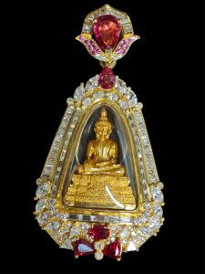 Luang Pho Khao BE.2547 GOLD Super Rare  ( VIP1